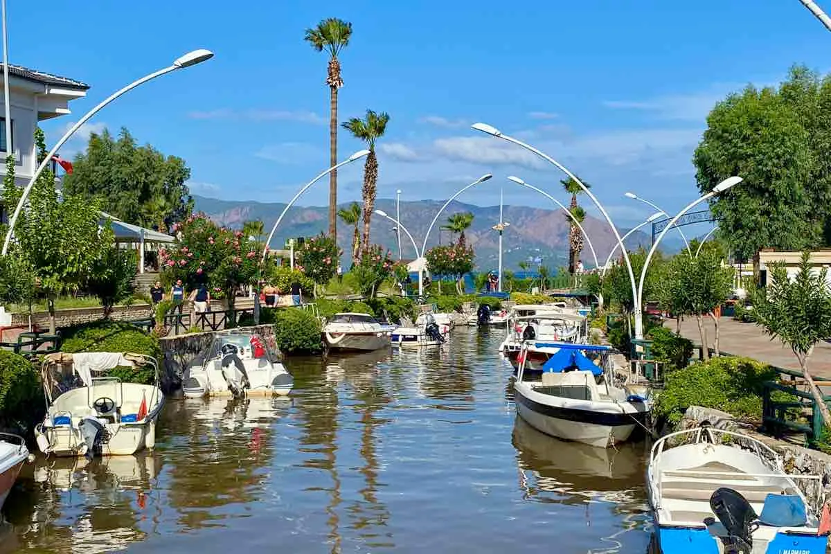 Icmeler pier, marina in Marmaris, Turkey — photo 3