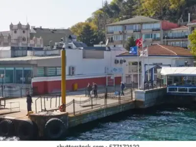 Sariyer pier, marina in Sarıyer, Turkey — photo 2