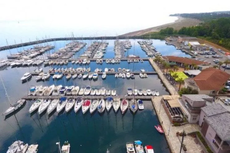 Port de Taverne, marina in Santa-Maria-Poggio, France