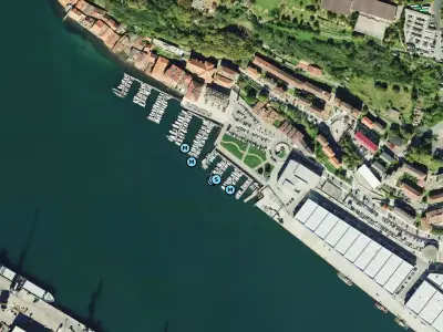 Puerto de Pasaia Donibane, marina in Pasaia, Spain — photo 4