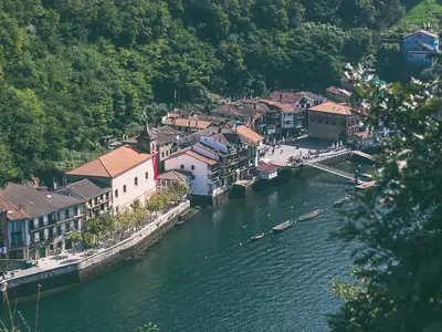 Puerto de Pasaia Donibane, marina in Pasaia, Spain — photo 5