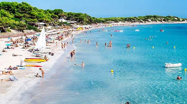 Platja de ses Salines, marina in Sant Josep de sa Talaia, Spain — photo 4