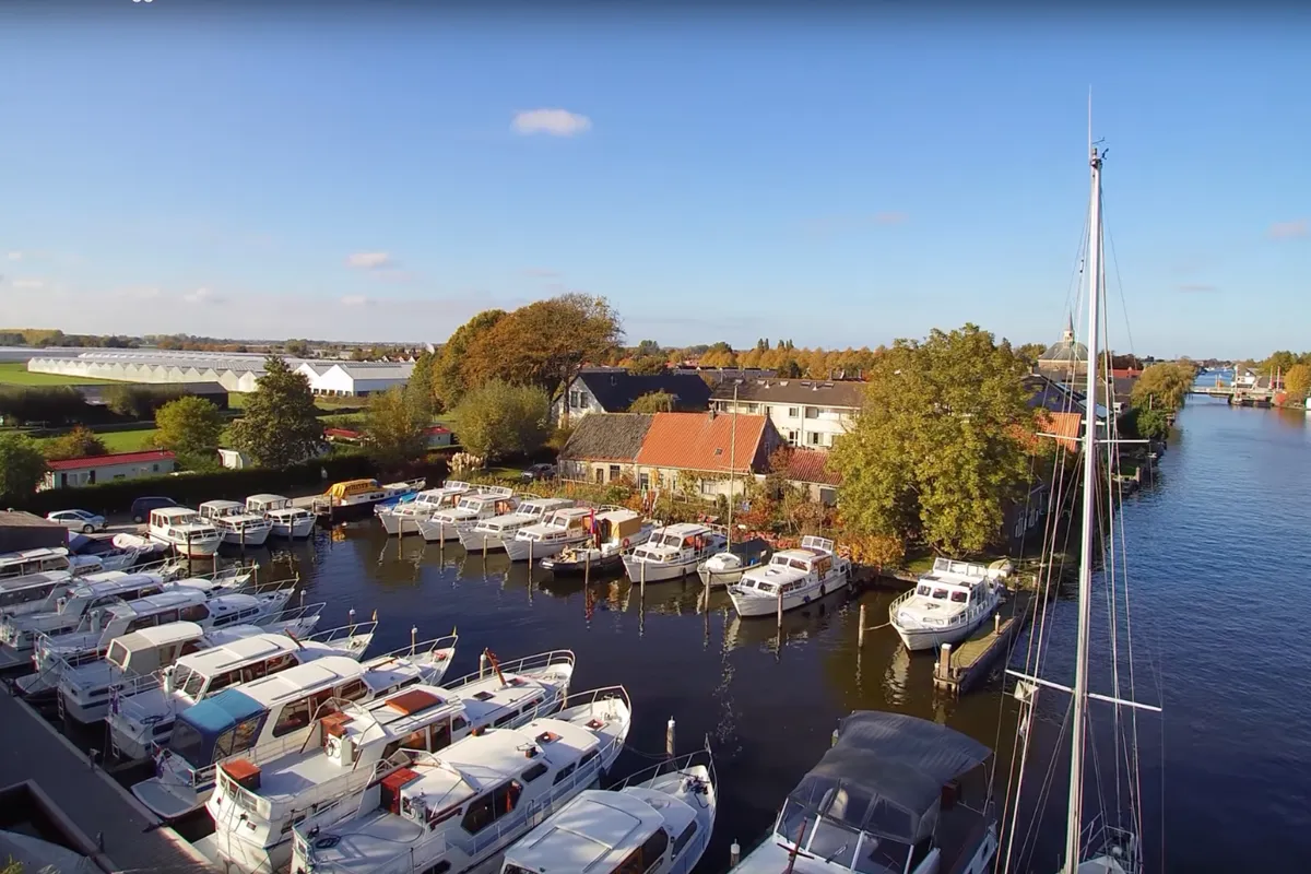 Jachtwerf van der Laan - haven, marina in Woubrugge, Netherlands