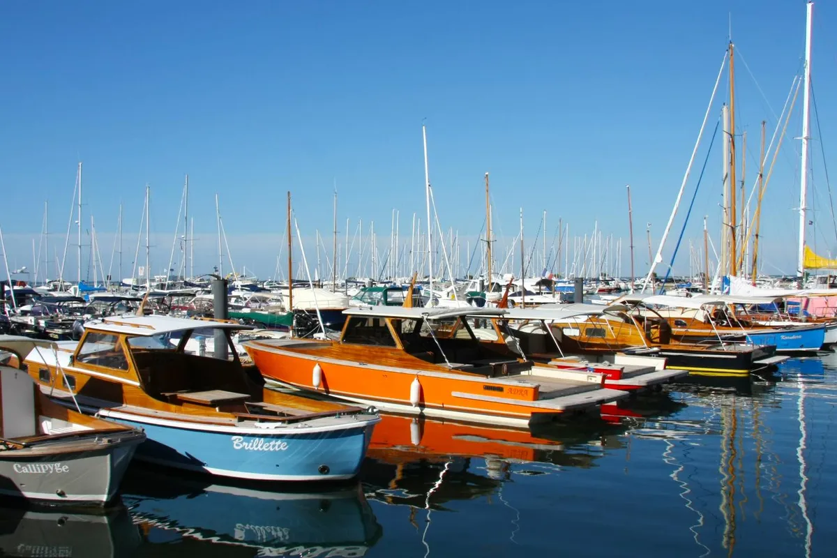 Port de Piraillan, marina in Lège-Cap-Ferret, France