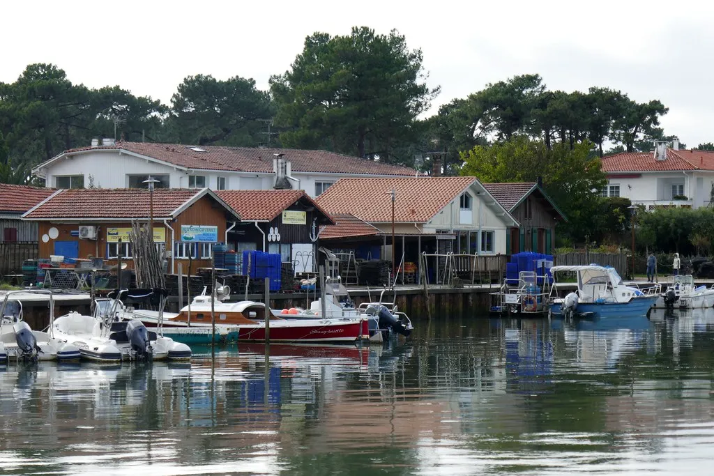 Port de Piraillan, marina in Lège-Cap-Ferret, France — photo 2
