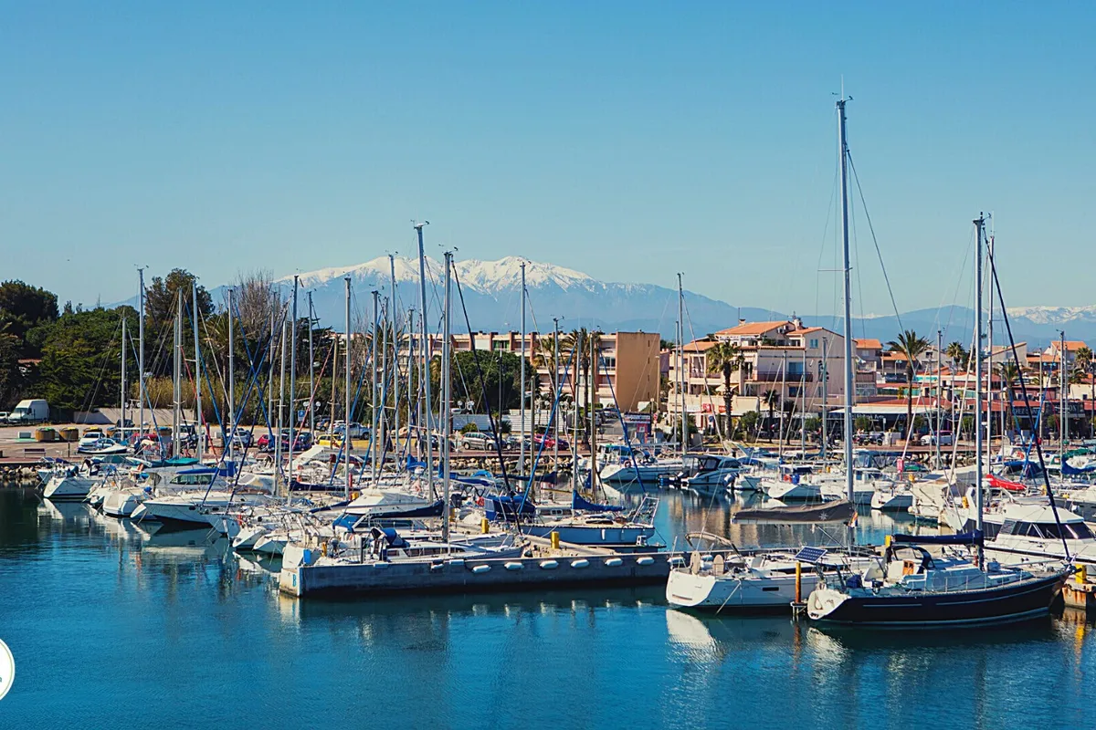 Port de Saint-Cyprien, marina in Saint-Cyprien, France