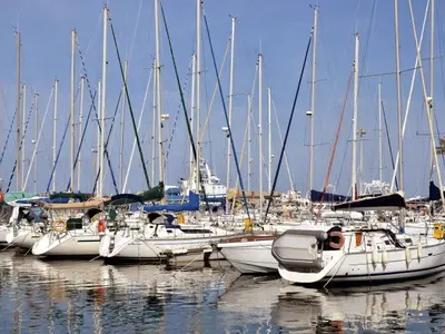 Port de Saint-Cyprien, marina in Saint-Cyprien, France — photo 3