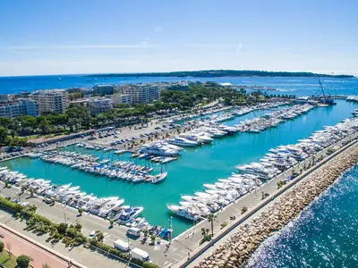 Port Pierre Canto
