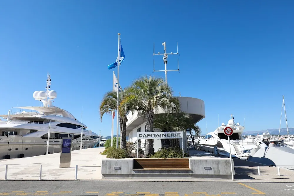 Port Pierre Canto, marina in Cannes, France — photo 2