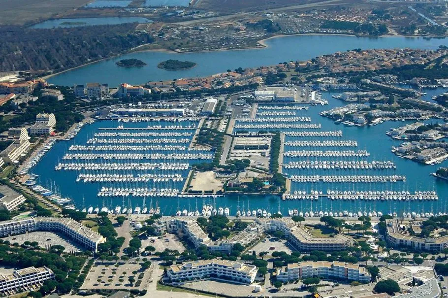 Port Camargue, marina in Le Grau-du-Roi, France — photo 4