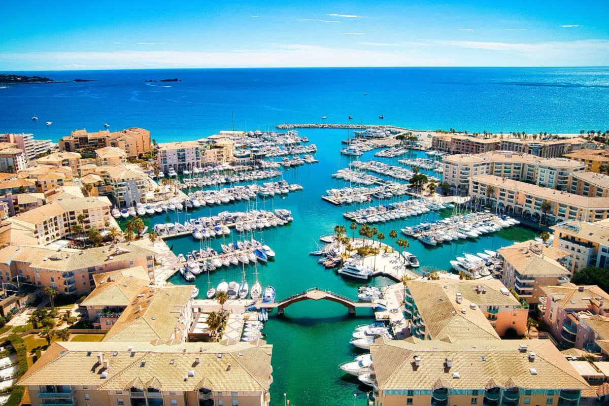 Port Fréjus, marina in Fréjus, France — photo 2