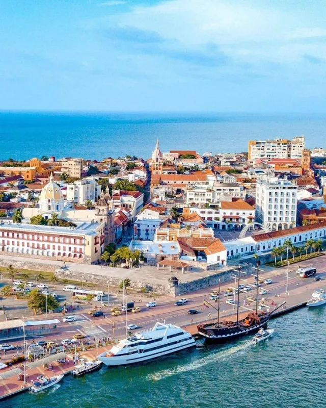 Muelle Pegasos Marina in Cartagena, Colombia — photo 2