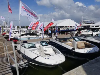MarineMax St. Petersburg Marina in South Pasadena, United States — photo 2