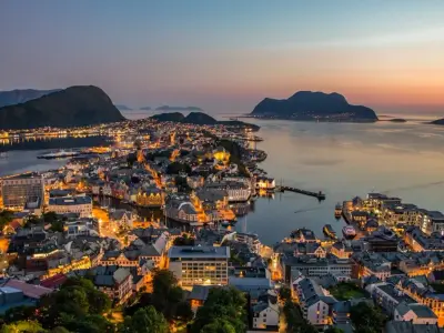 Alesund View Point Pier, marina in Ålesund, Norway — photo 5