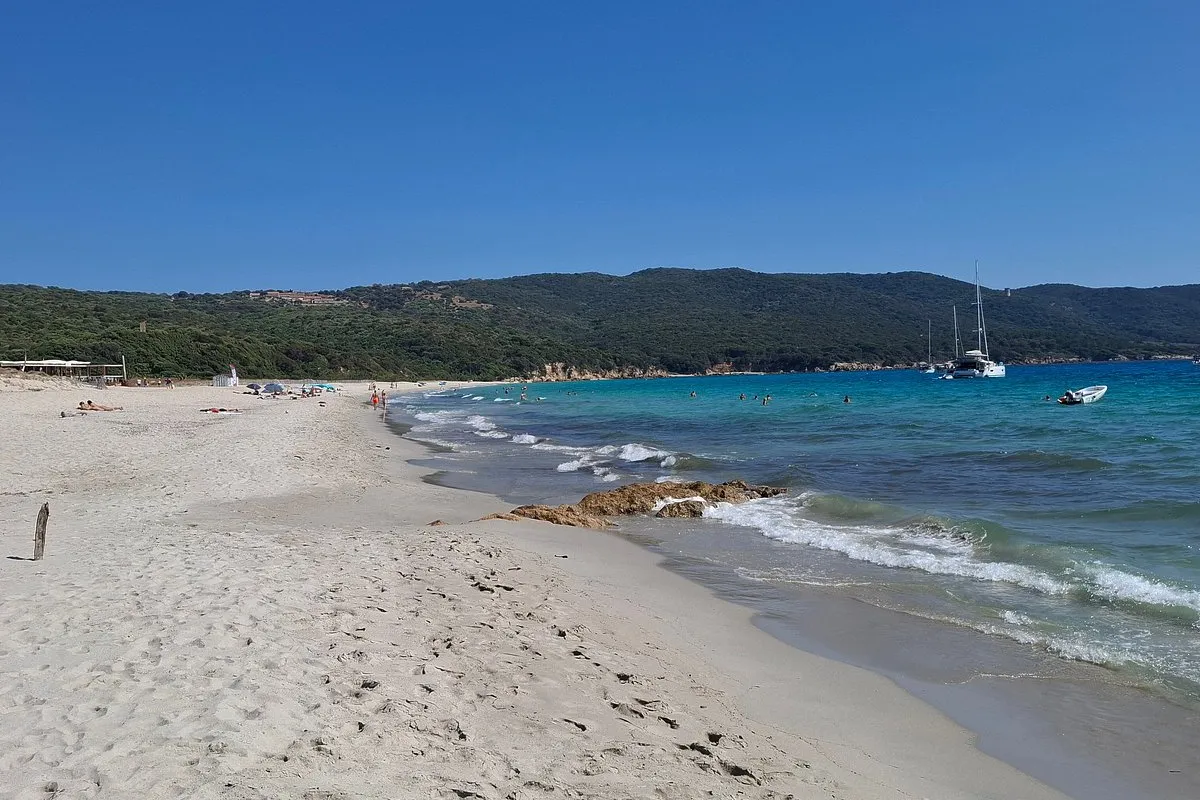 Plage de Cupabia, marina in Serra-di-Ferro, France — photo 3