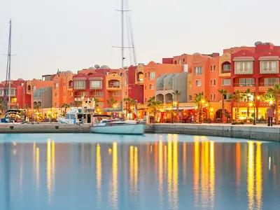El Mashraniya Beach pier