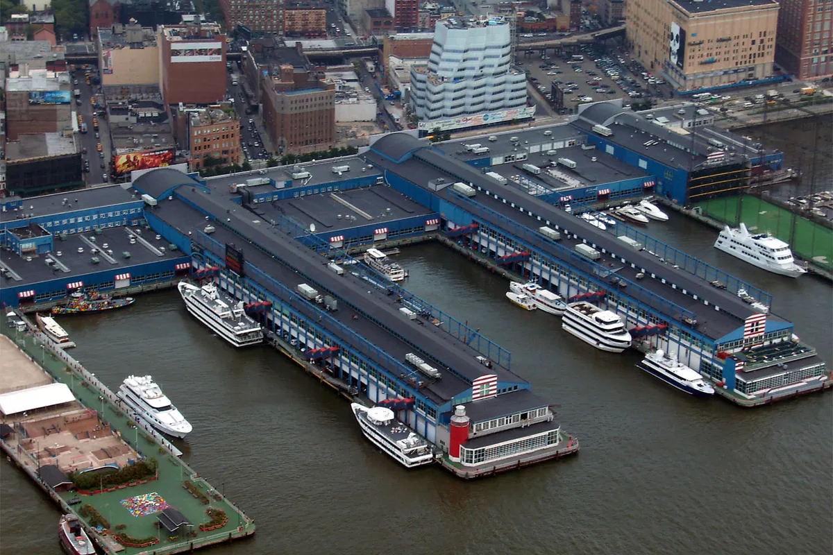 Pier 59, marina in New York, United States