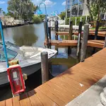 Bayshore Inn & Docks
