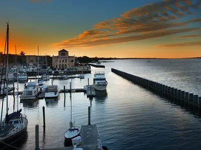 Bayshore Inn & Docks, marina in East Naples, United States — photo 2