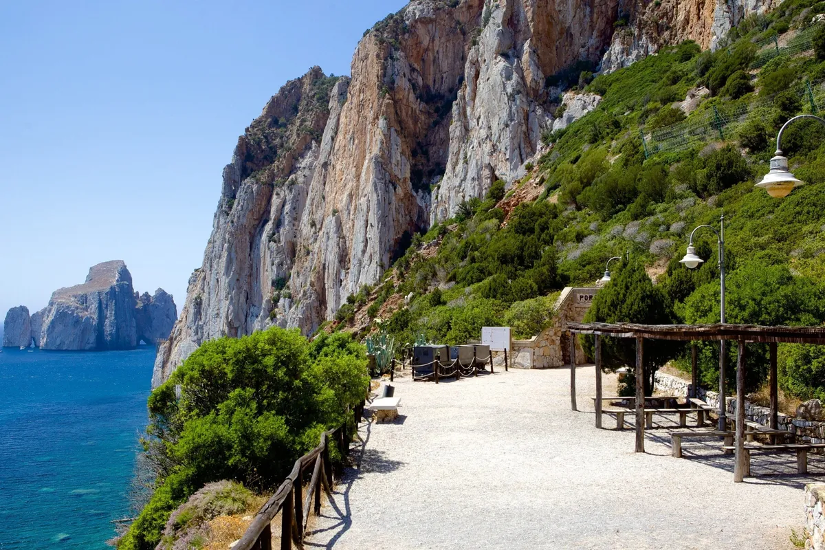 Golfo della Mezzaluna, bay in U Pàize/Carloforte, Italy — photo 6