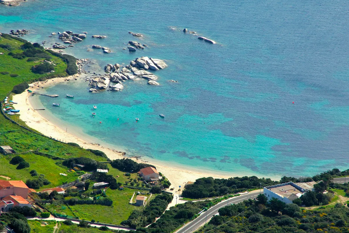 Santa Reparata Bay in Capo Testa, Italy — photo 5
