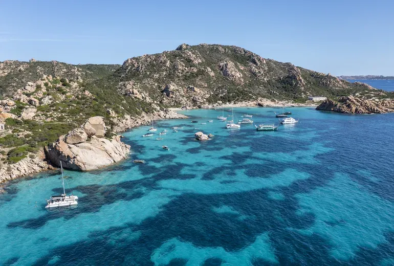The Pink Beach, anchorage in La Maddalena, Italy — photo 3