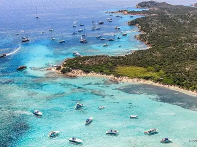 Spiaggia dei Cavalieri, anchorage in La Maddalena, Italy — photo 5
