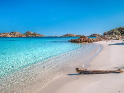 Spiaggia dei Cavalieri, anchorage in La Maddalena, Italy — photo 2
