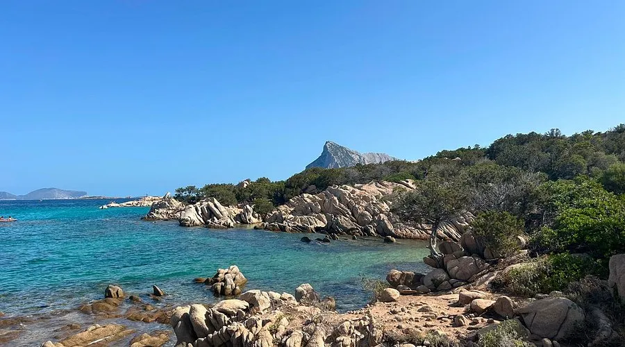 Cala Girgolu, anchorage in Santu Diadòru/San Teodoro, Italy — photo 9