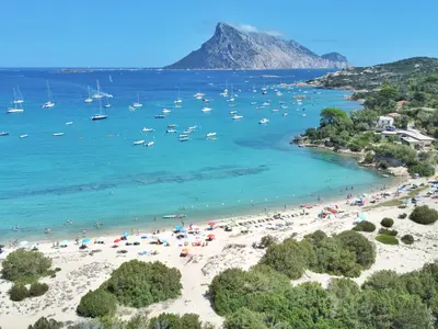 Cala Girgolu, anchorage in Santu Diadòru/San Teodoro, Italy — photo 2