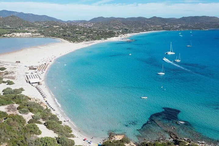 Spiaggia di Porto Giunco, anchorage in Crabonaxa/Villasimius, Italy — photo 4