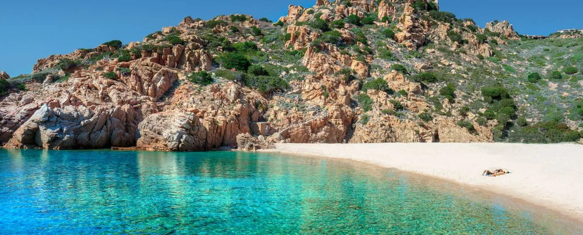 Cala Faldarini, bay in La Maddalena, Italy — photo 3