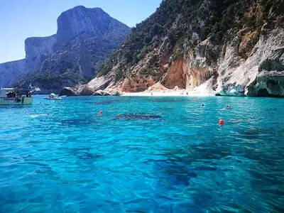 Cala delle Sorgenti di Goloritzé I, bay in Baunei, Italy — photo 5
