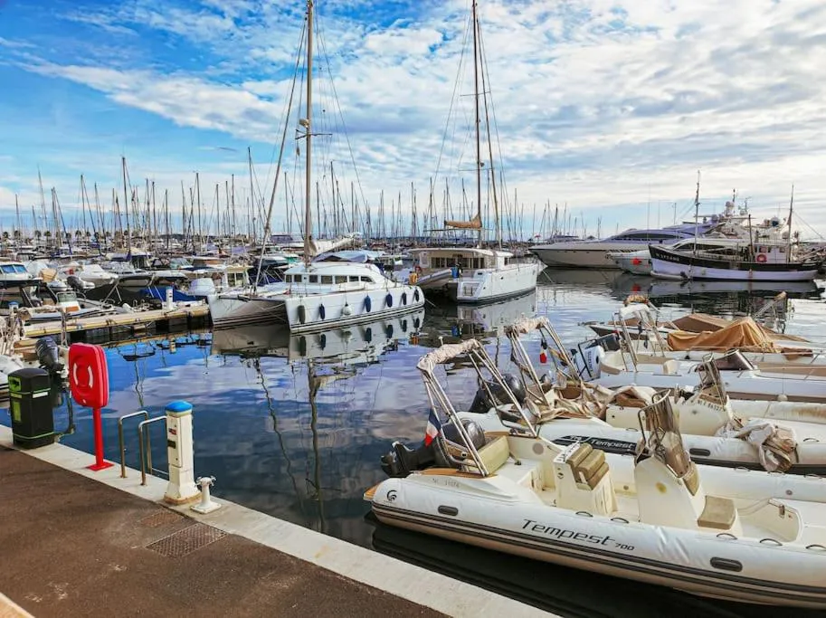 Vallauris Anchorage in Vallauris, France — photo 6