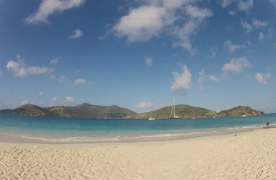 Manchioneel Bay, anchorage in East End, British Virgin Islands — photo 2