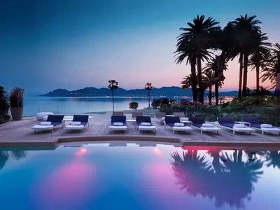 La Piscine, stop in Cannes — photo 2