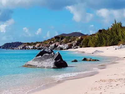 Little Trunk Bay, anchorage in Spanish Town — photo 5