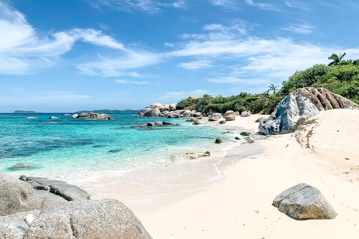 Little Trunk Bay, anchorage in Spanish Town — photo 4