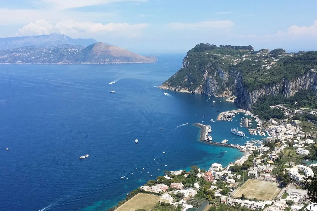 Spiaggia Libera di Marina Grande, stop in Capri