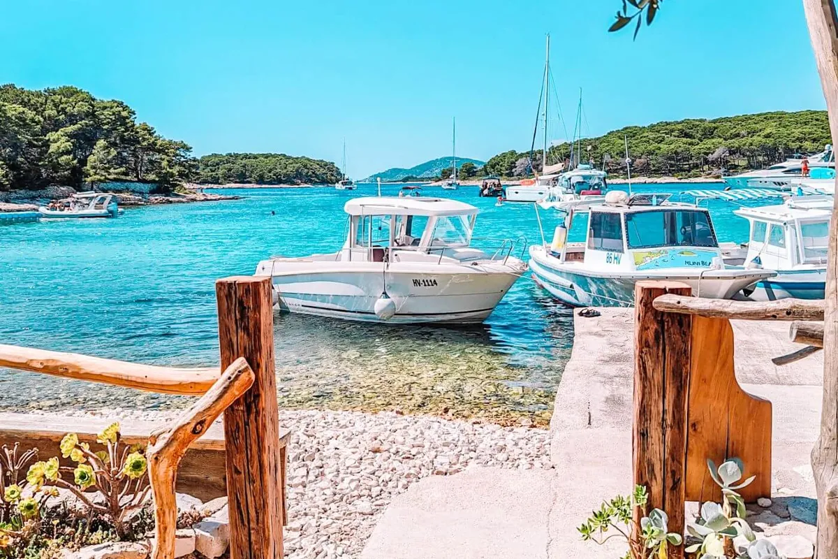 Mlini Bay, stop in Hvar town — photo 6