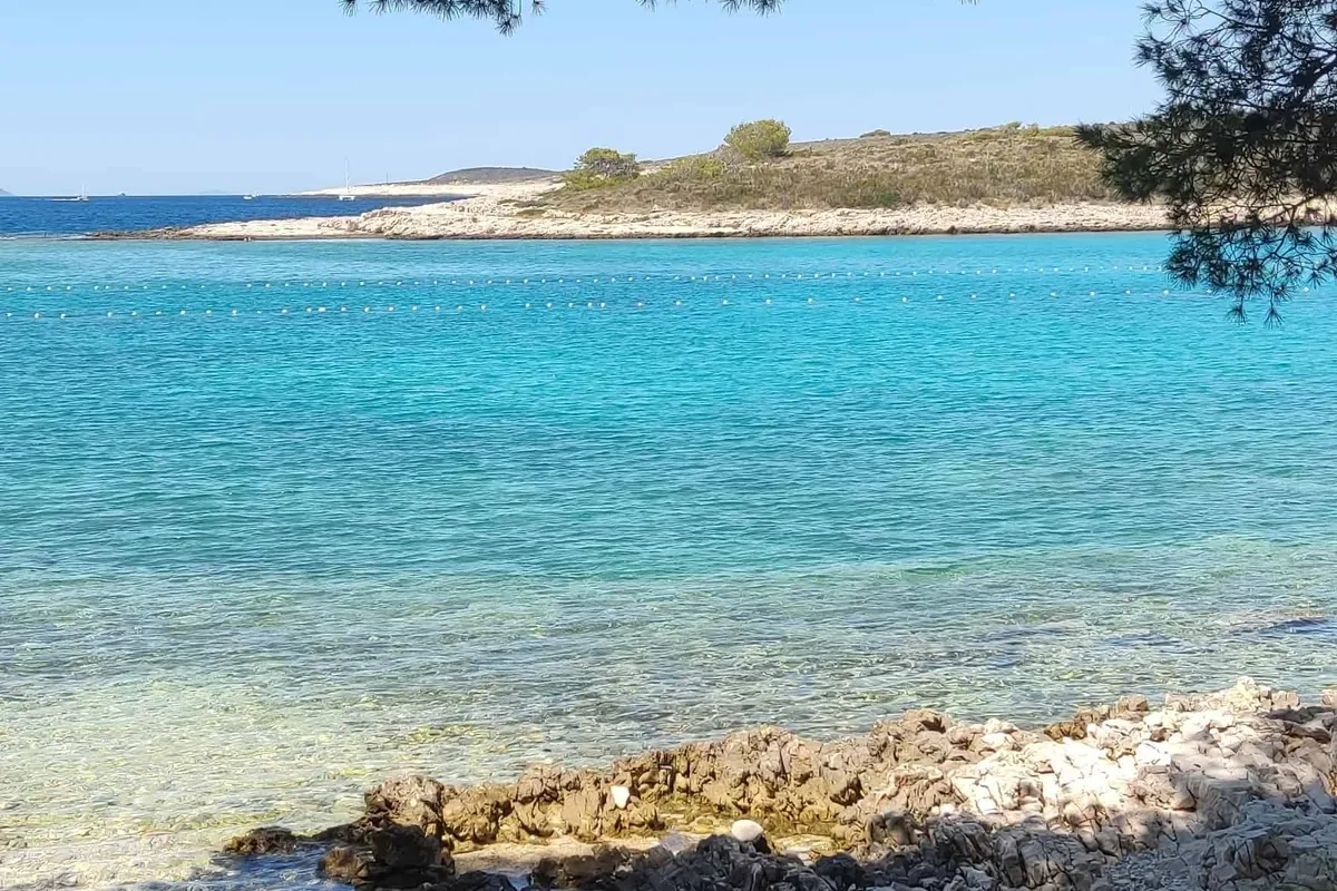 Mlini Bay, stop in Hvar town — photo 5