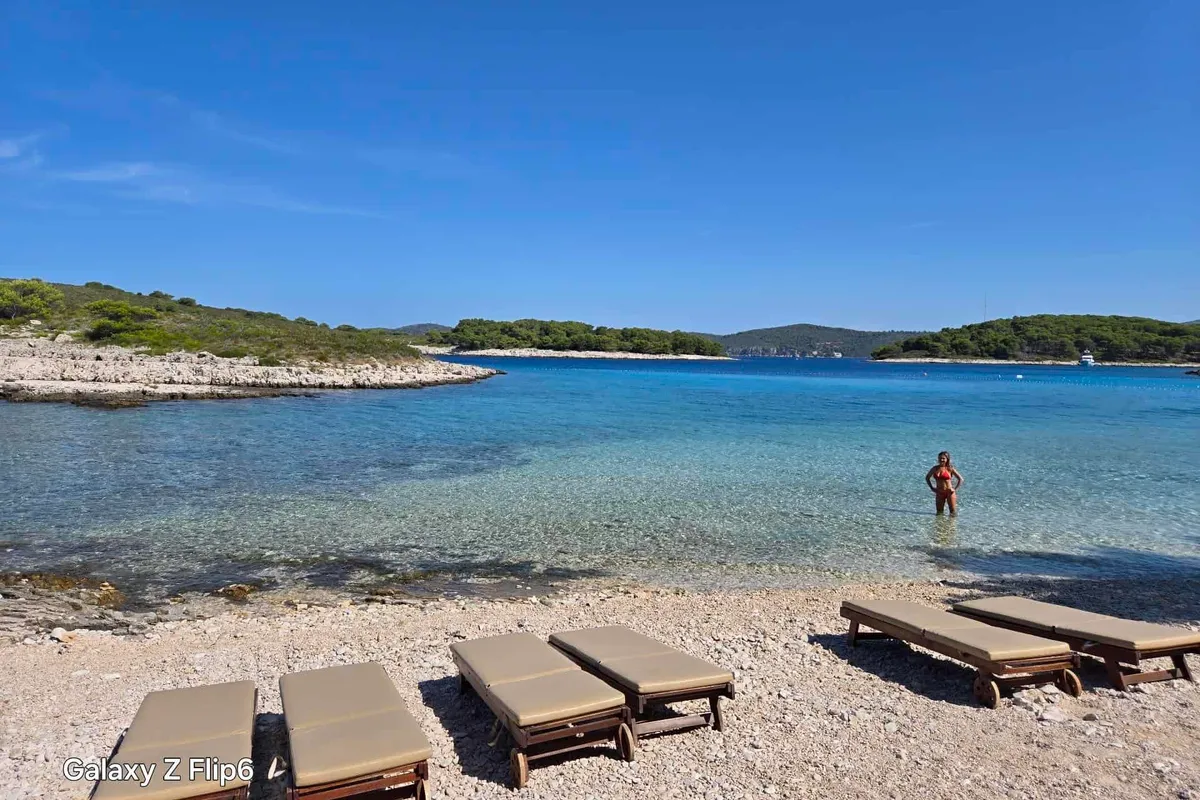 Mlini Bay, stop in Hvar town — photo 4