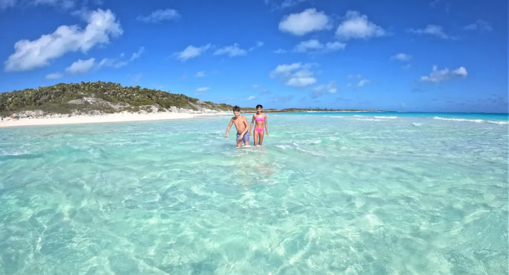Shroud Cay Anchorage in Exuma, Bahamas — photo 5