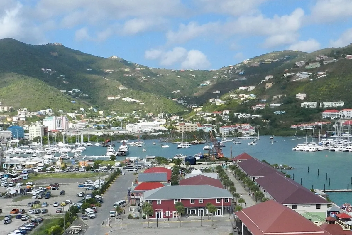 Maho Bay, anchorage in Road Town — photo 6