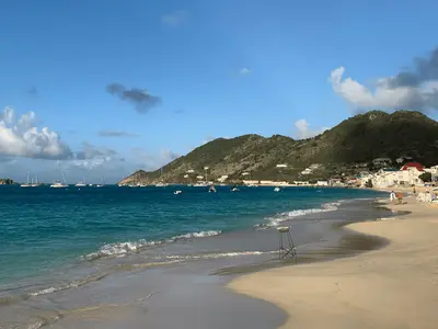 Baie de Grand Case, anchorage in Marigot — photo 2