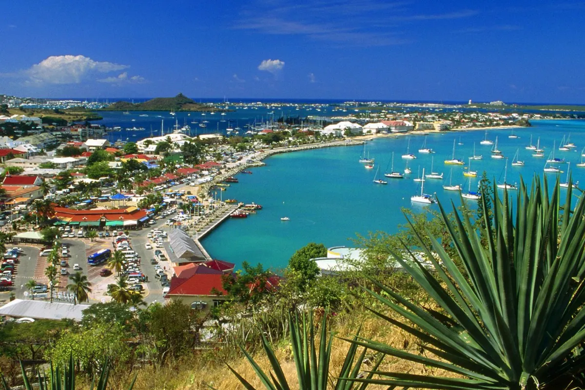 Baie de Grand Case, anchorage in Marigot