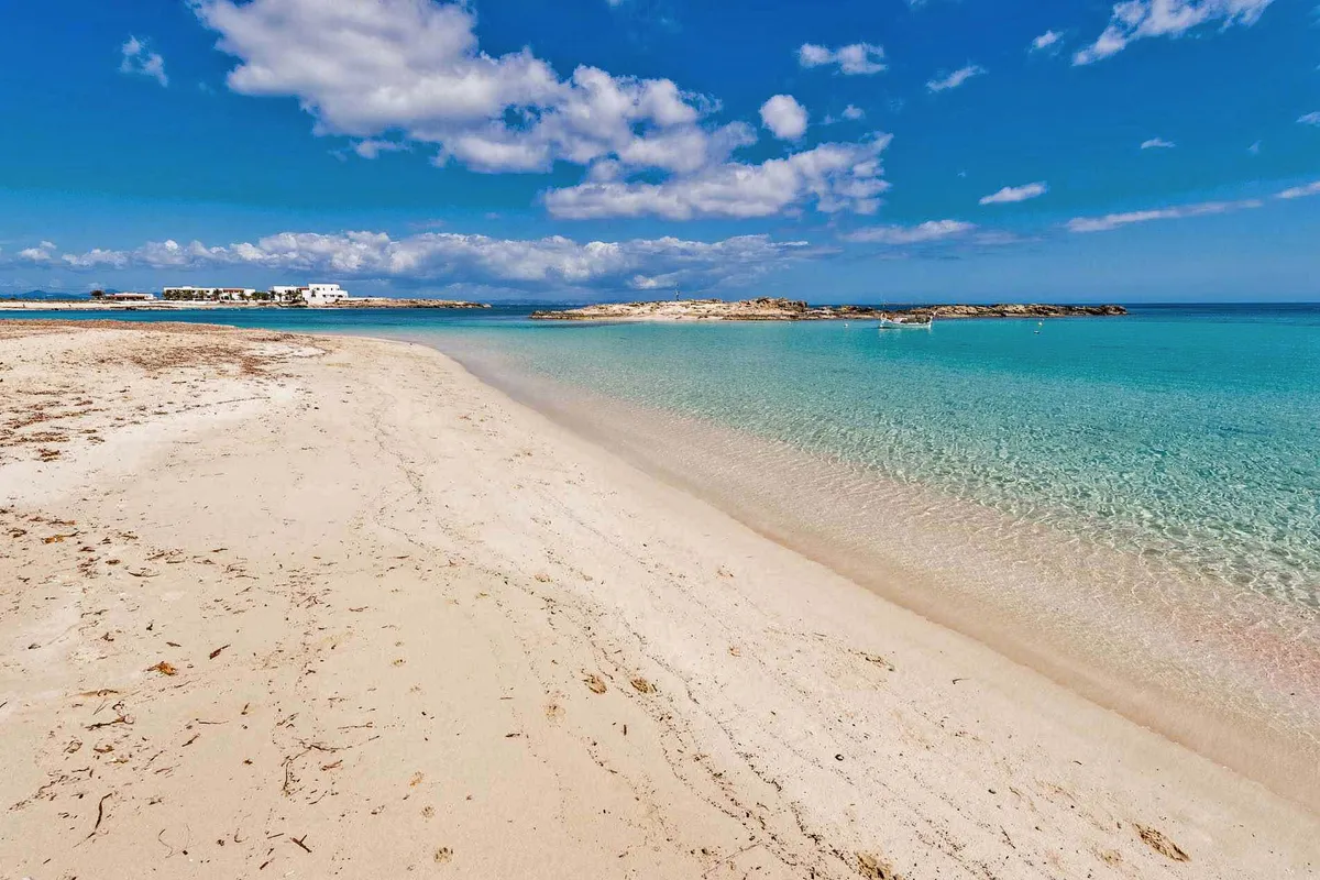 Platja d'es Pujols, stop in Formentera — photo 3