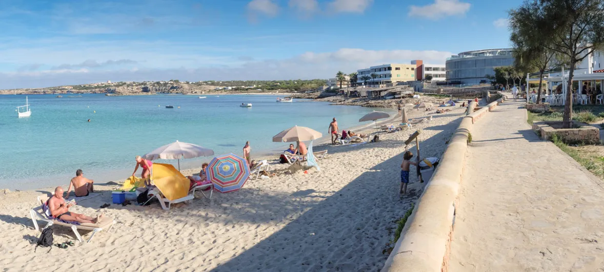 Platja d'es Pujols, stop in Formentera — photo 10