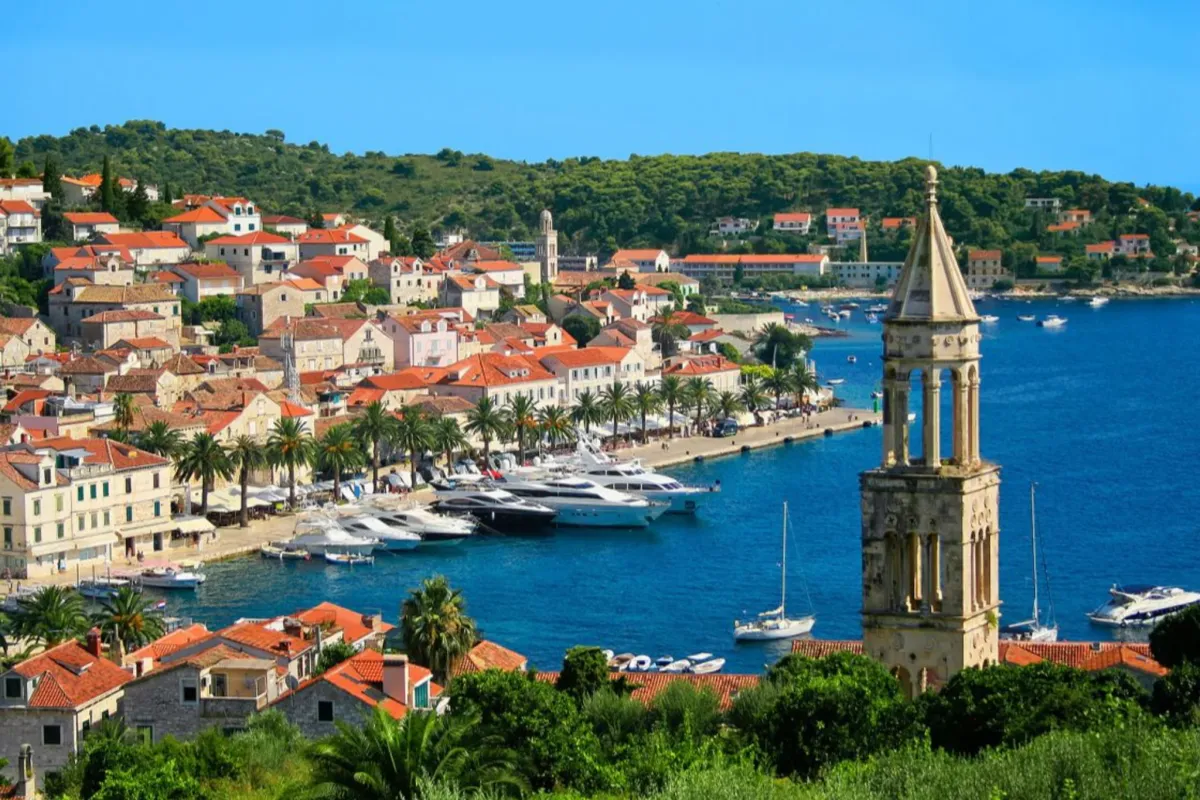 Uvala Vinogradišće, stop in Hvar town — photo 9