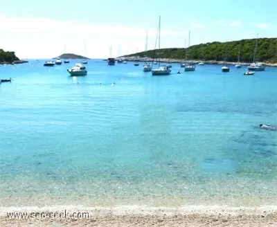 Uvala Vinogradišće, stop in Hvar town — photo 5